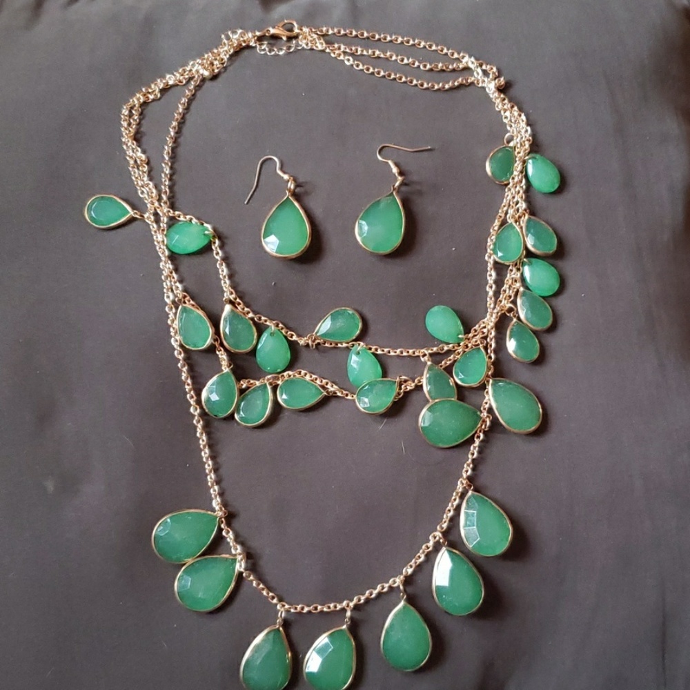 Necklace set